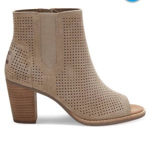 NWT TOMS Stucco Suede Majorca Peep Toe Booties